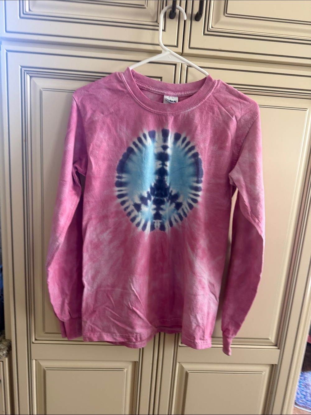 Gildan Pink Tie-Dye Long Sleeve Tee with Blue Peace Sign